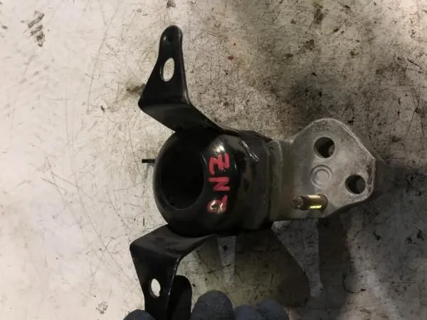 Подушка двигателя TOYOTA PROBOX NCP50 2NZFE (Контрактный) 1230521060