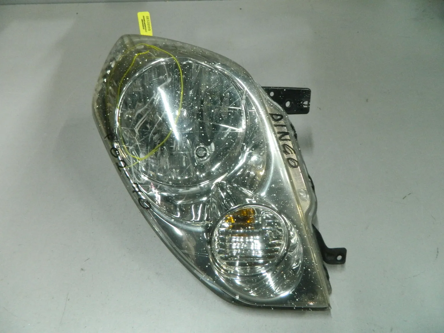 Фара MITSUBISHI DINGO CQ2A Перед Прав 0270 (Контрактный) 64492190