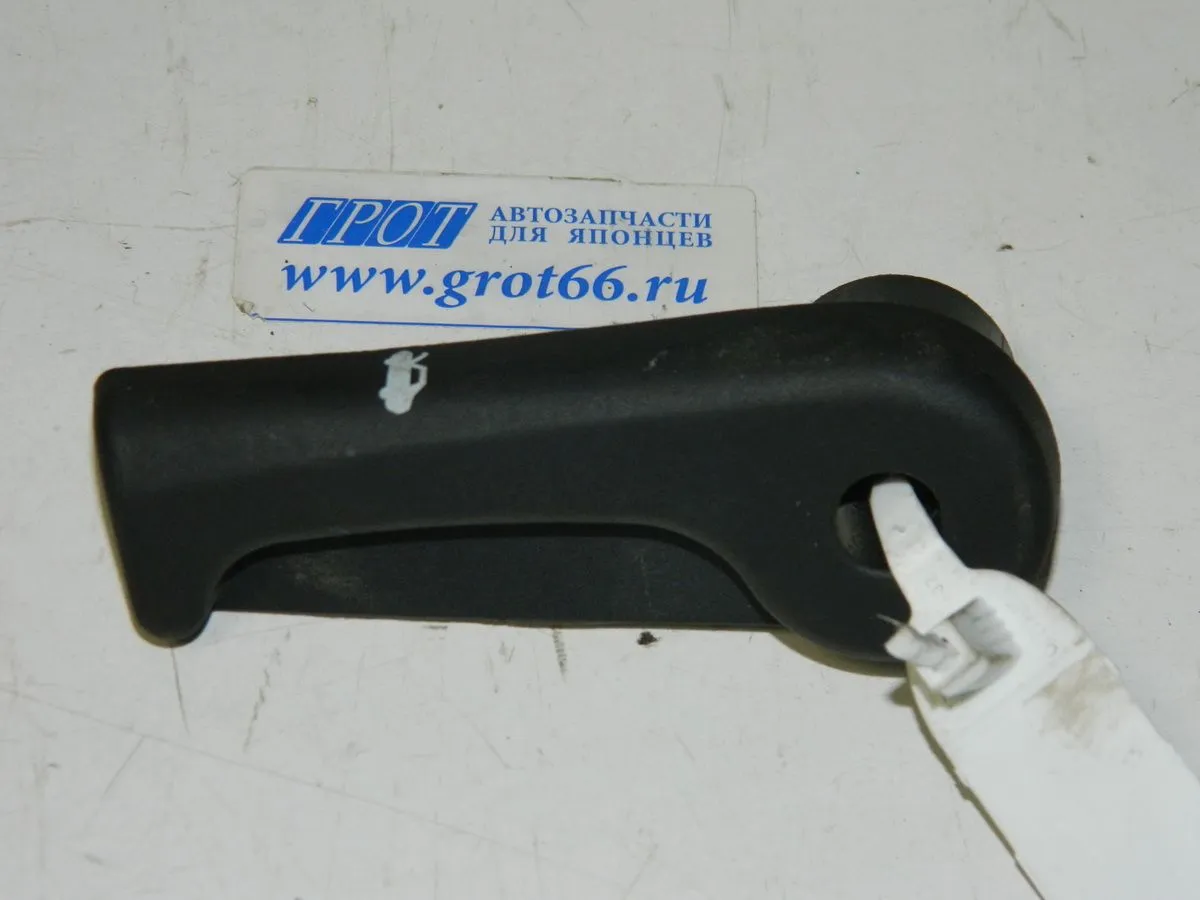 Ручка открывания капота HYUNDAI EQUUS VI G6DA 2013-2015 (Б/У) 35017304 811813M000