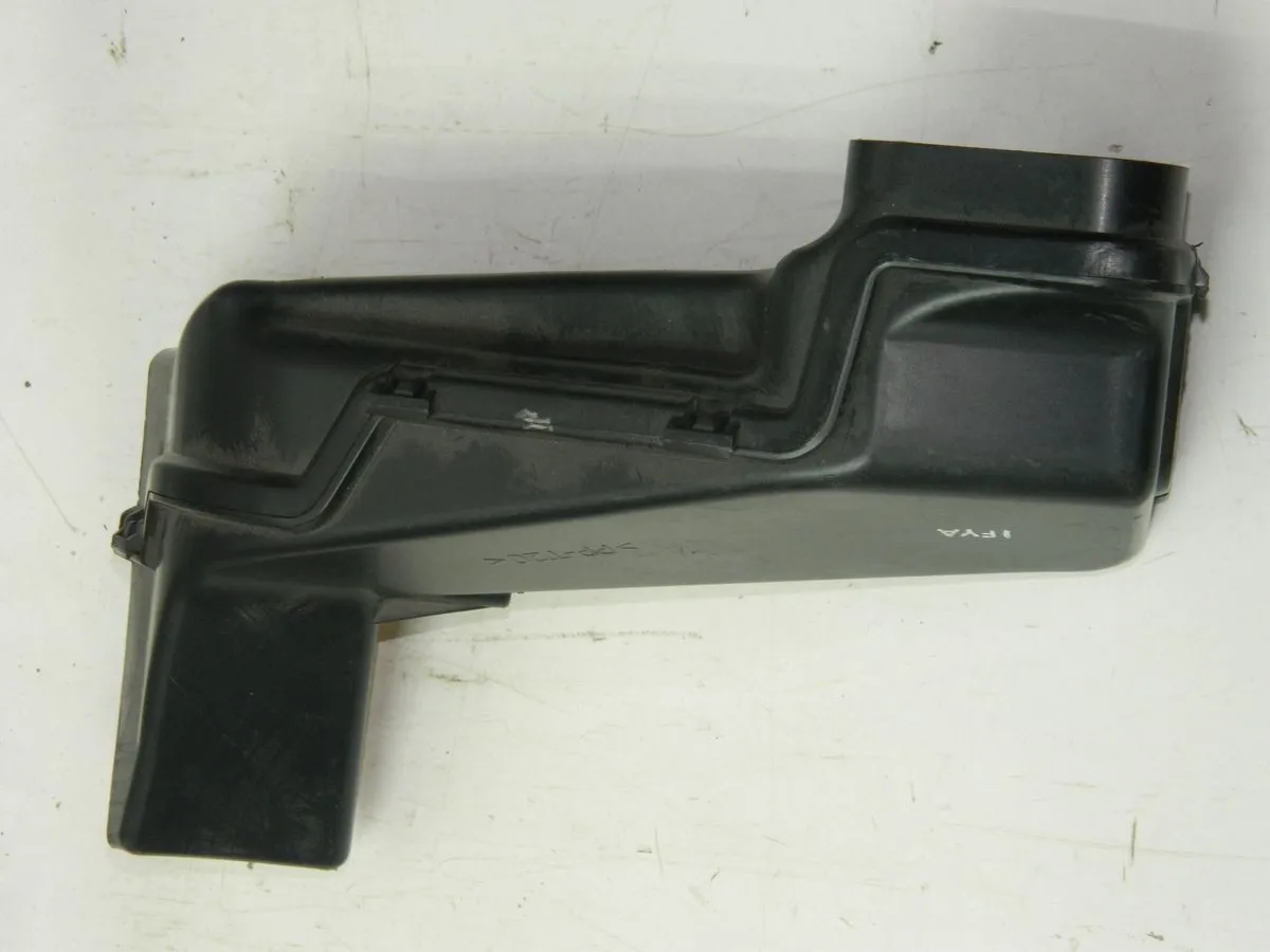 Воздуховод отопителя HYUNDAI EQUUS VI G6DA 2013-2015 Лев (Б/У) F0246296