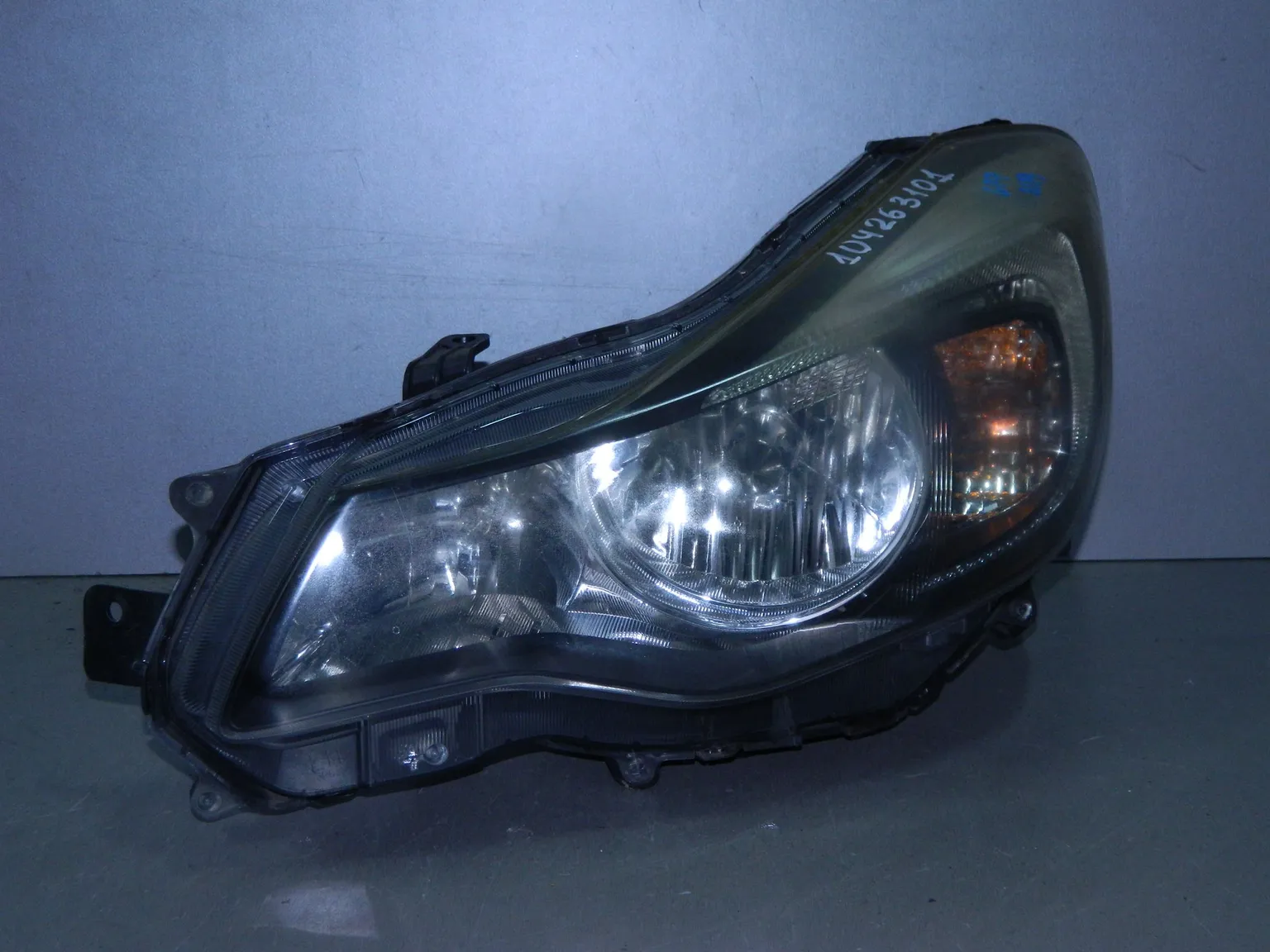 Фара SUBARU XV GP7 Перед Лев 9932 (Контрактный) 104263101