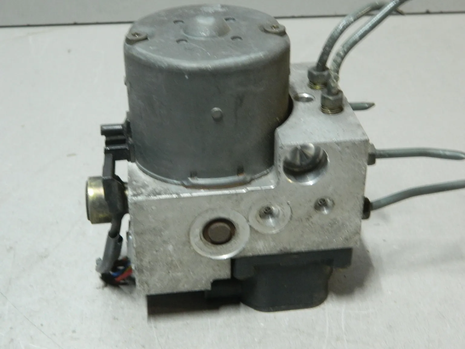 Блок ABS NISSAN PRIMERA P11 (Контрактный) 81532810 476005J000