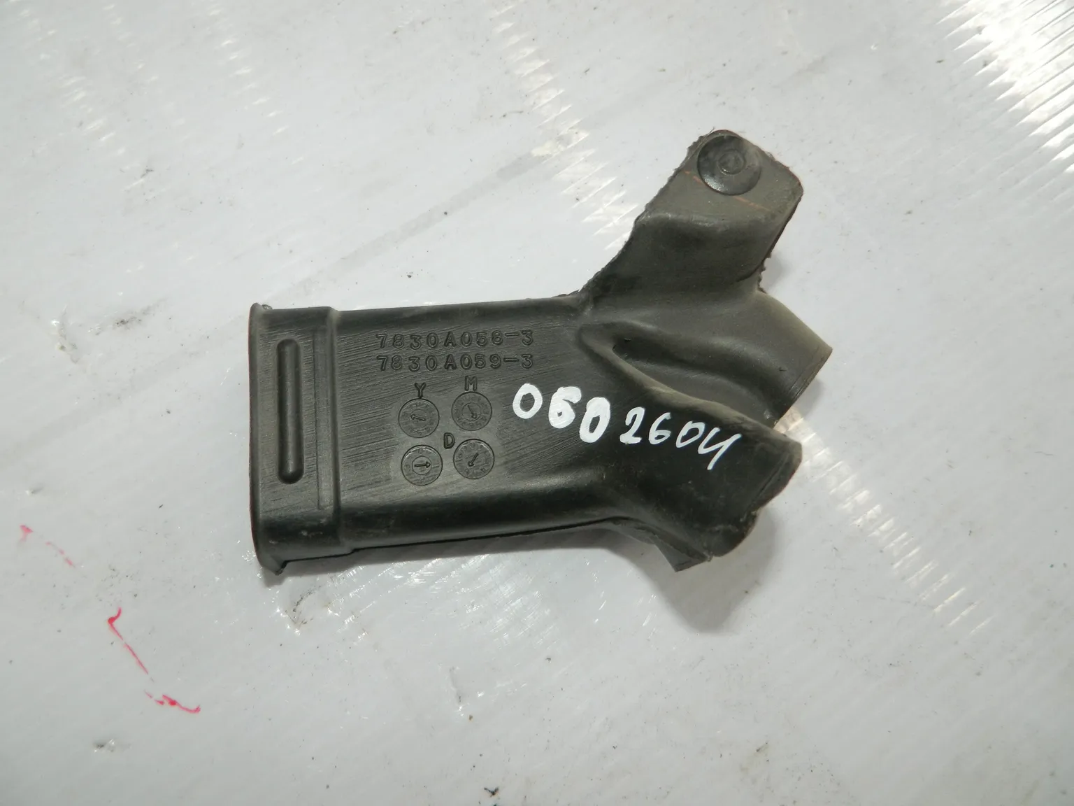 Воздуховод отопителя MITSUBISHI LANCER CY4A (Контрактный) 7830A058