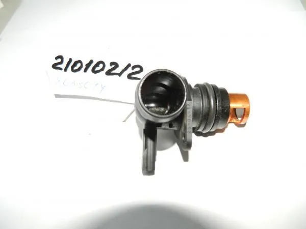 Штуцер впускного коллектора BMW (Контрактный)