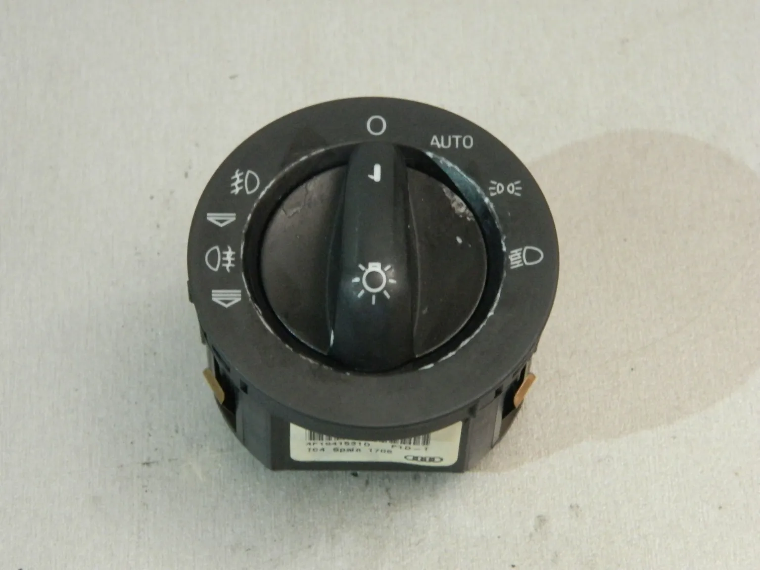 Переключатель света фар AUDI Q7 4L BAR (Б/У) 4F1941531D
