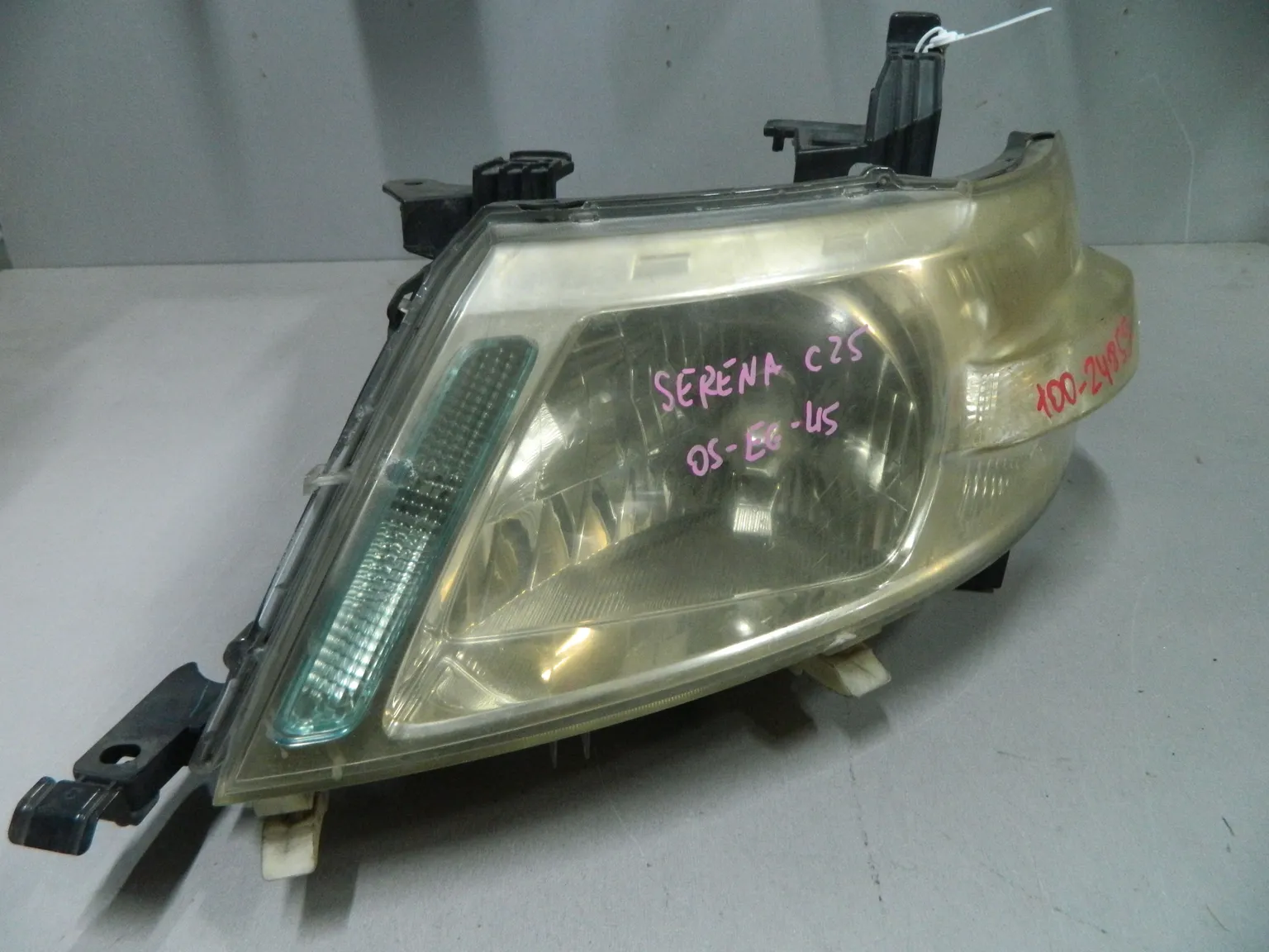 Фара NISSAN SERENA C25 Перед Лев (Контрактный) 03344007