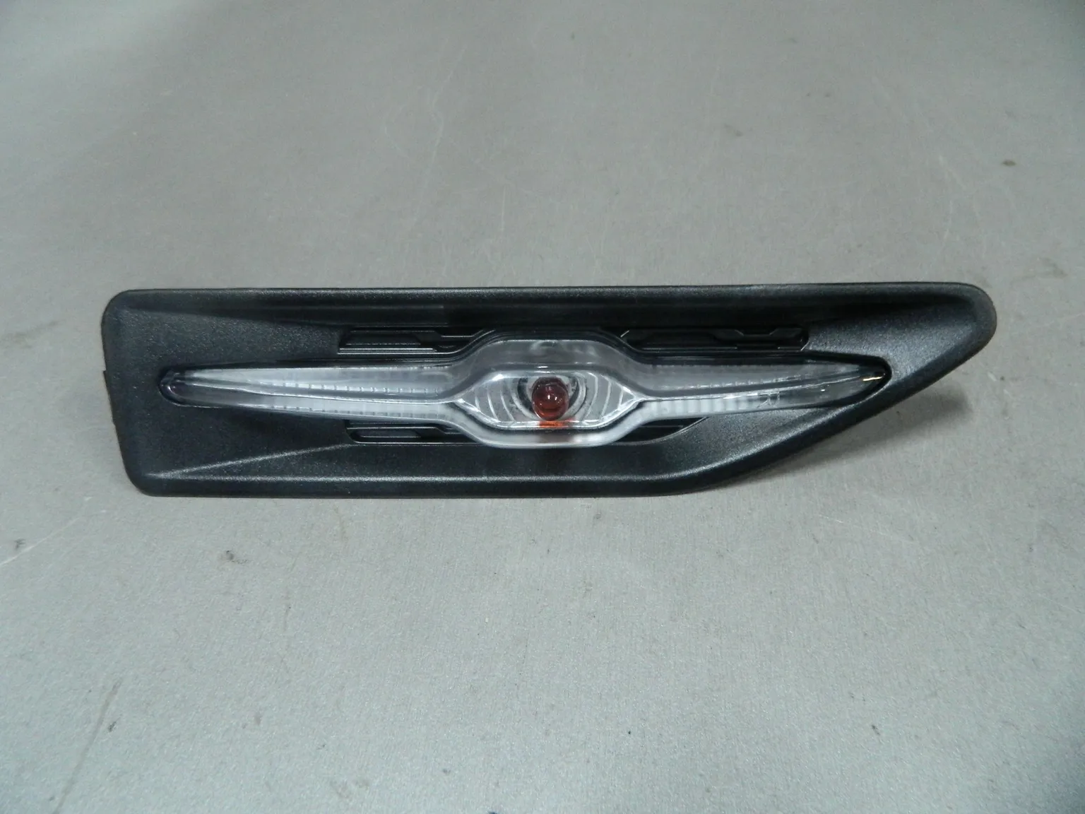 Поворотник JORDEN JH03K2004BR KIA RIO 4 RH 923044X000