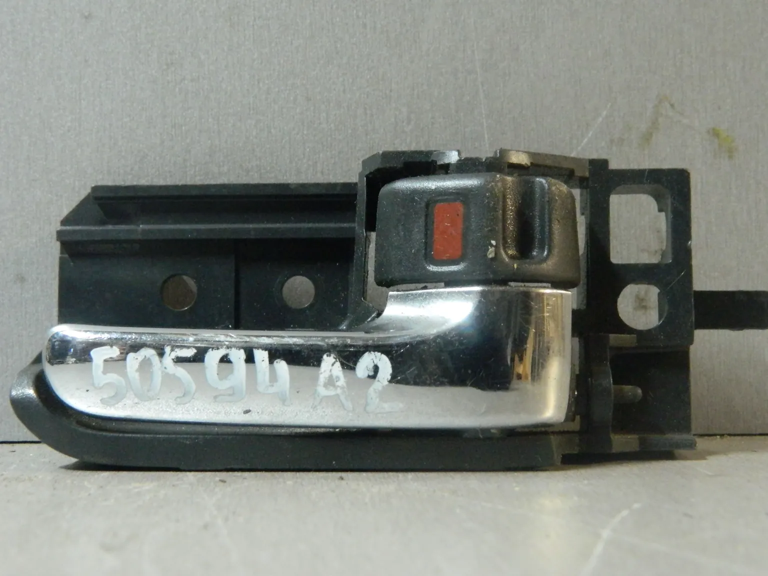 Ручка двери внутренняя TOYOTA COROLLA NZE120 Прав (Контрактный) 81528415