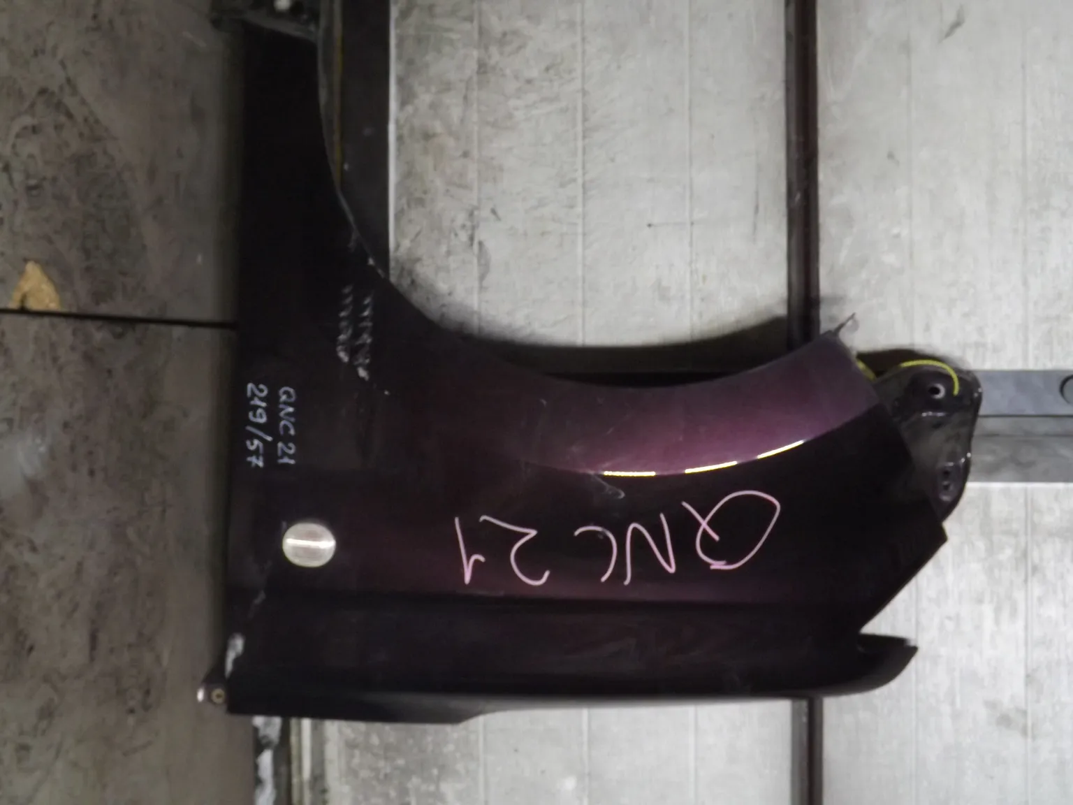 Крыло TOYOTA BB NCP25 Перед Лев (Контрактный) 94603665