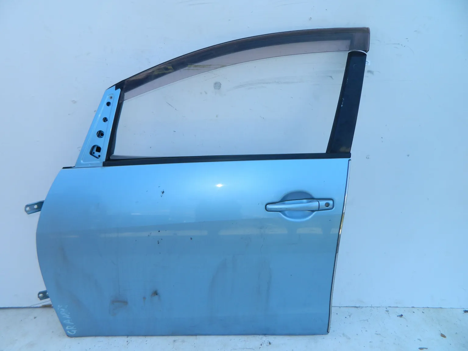 Дверь MITSUBISHI GRANDIS NA4W Перед Лев (Контрактный) 46098146 5700A035