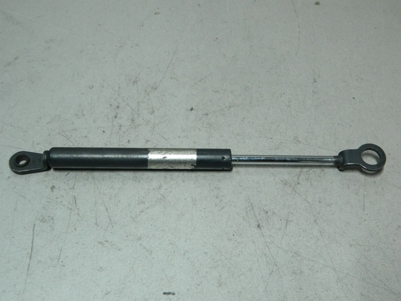 Амортизатор багажника HONDA ACCORD CD4 (Контрактный) 81528954