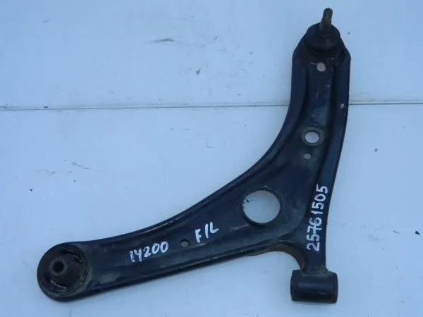 Рычаг подвески TOYOTA PLATZ SCP11 Перед Лев (Контрактный)