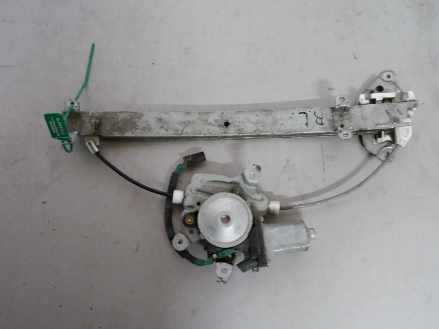 Стеклоподъемник NISSAN PRESAGE U30 Зад Лев (Б/У) 79586978