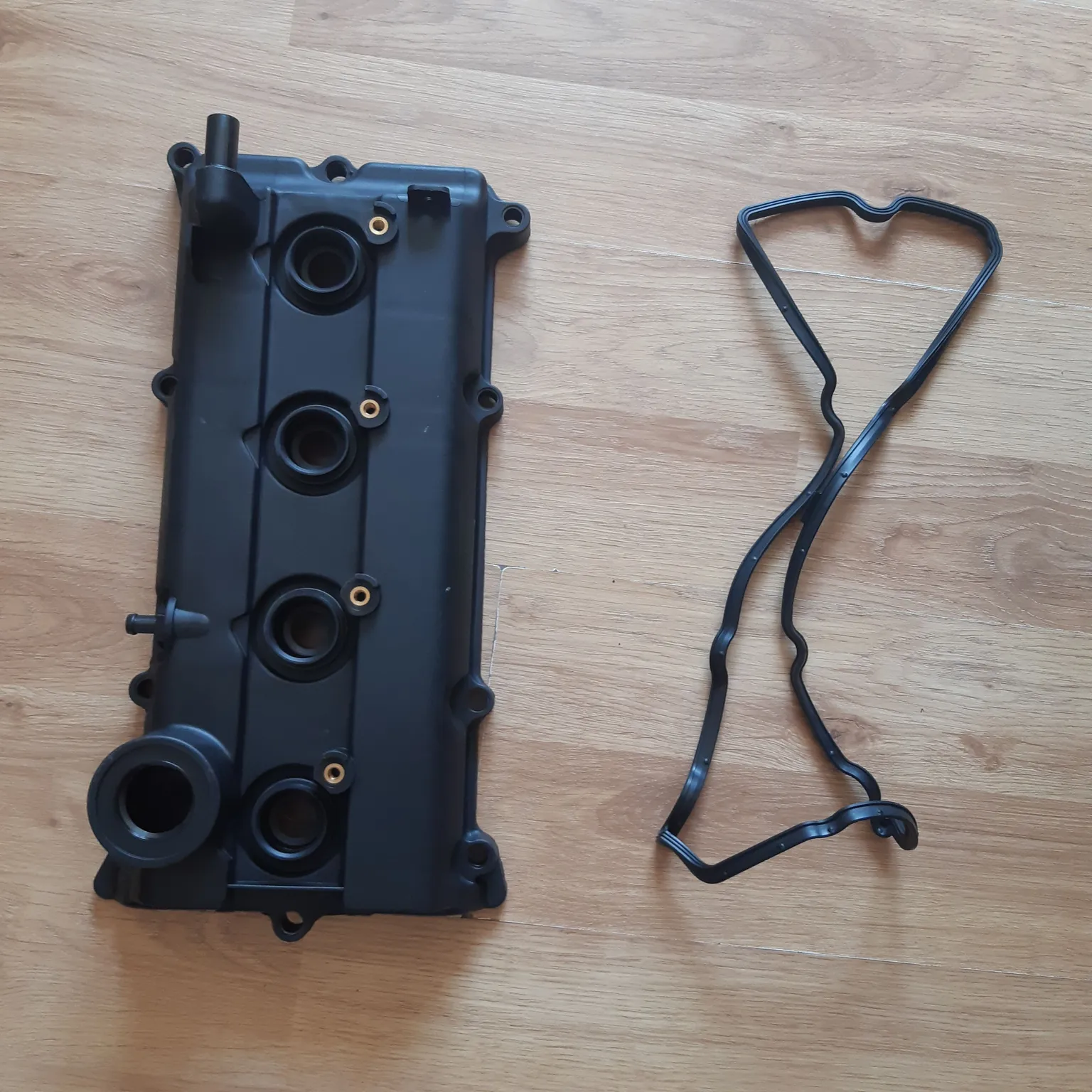 Крышка клапанная GENERAL PARTS PREMIUM 132648H300 NISSAN QR20, QR25