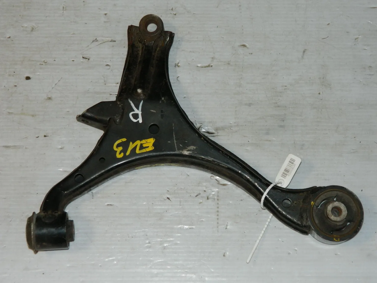 Рычаг подвески HONDA CIVIC EU3 Перед Лев (Контрактный)