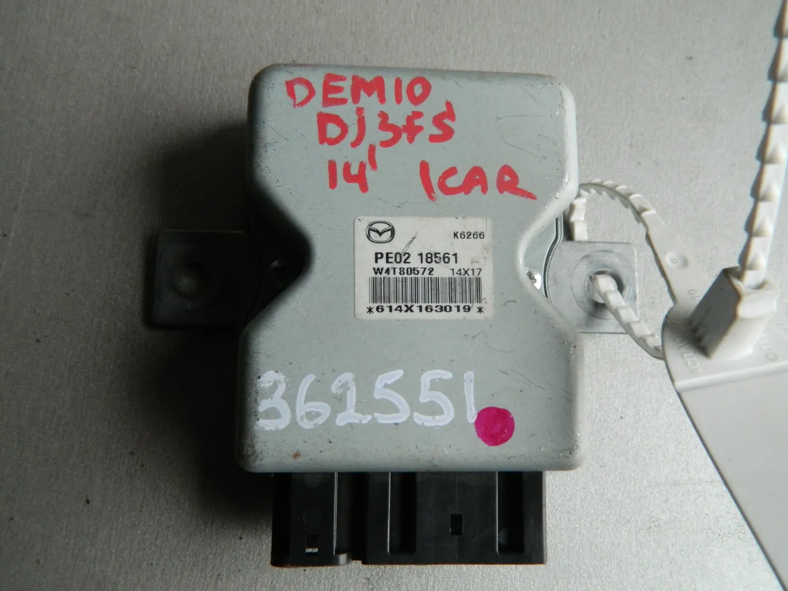 Блок управления топливным насосом MAZDA DEMIO DJ3FS (Контрактный) 45976011