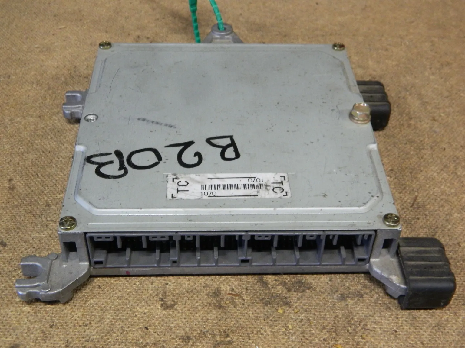 Блок управления ДВС HONDA CR-V B20B (Контрактный) 79590401 37820P3F901