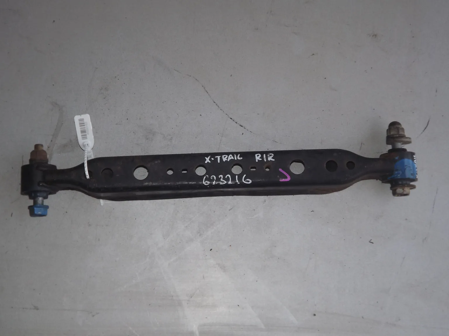 Тяга подвески NISSAN X-TRAIL 32 Задн. Прав. (Конрактный) 45993193