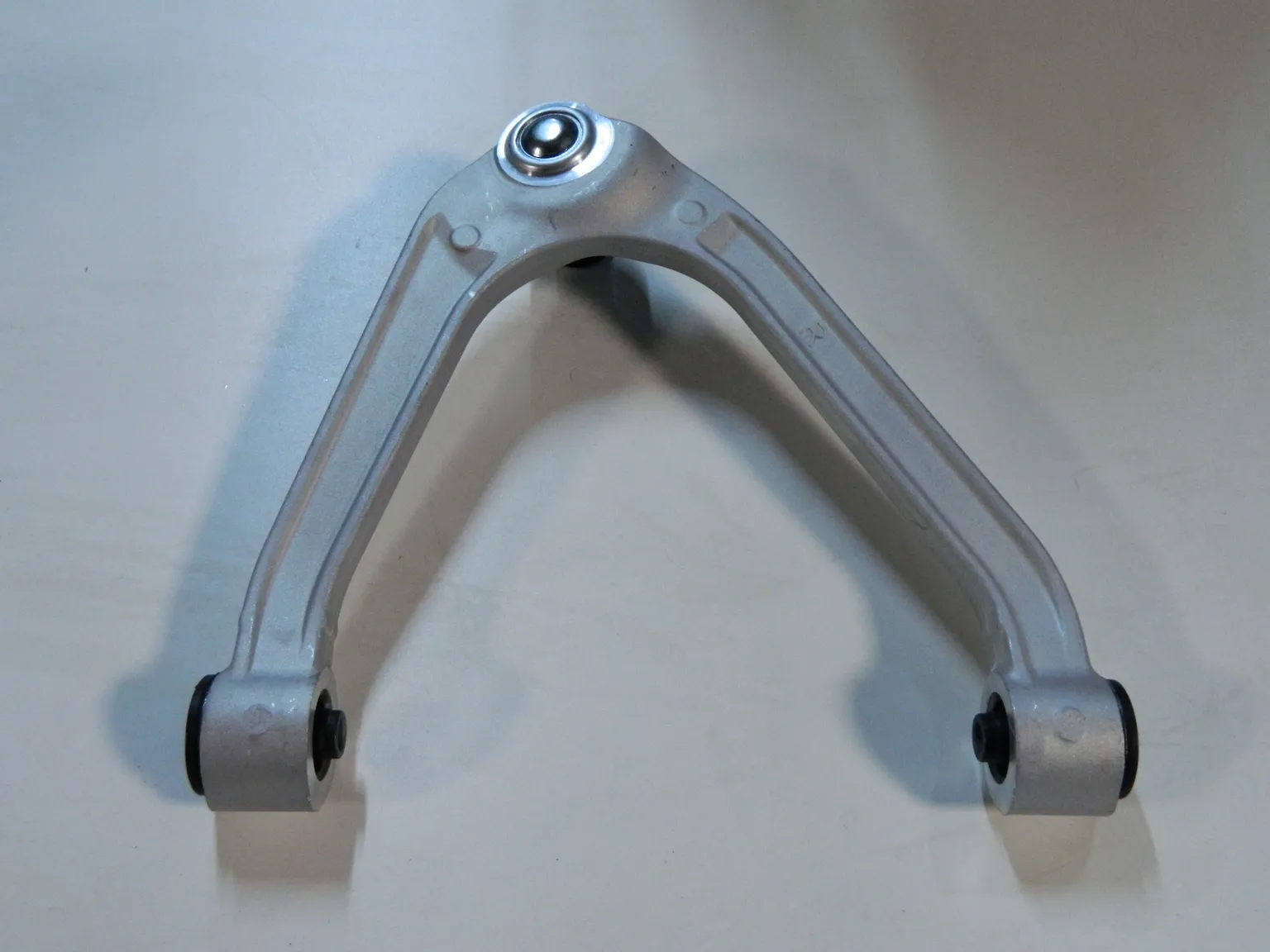 Рычаг GENERAL PARTS 545241CA0A INFINITI FX35/45 QX70 S51 08- Перед Верх Прав