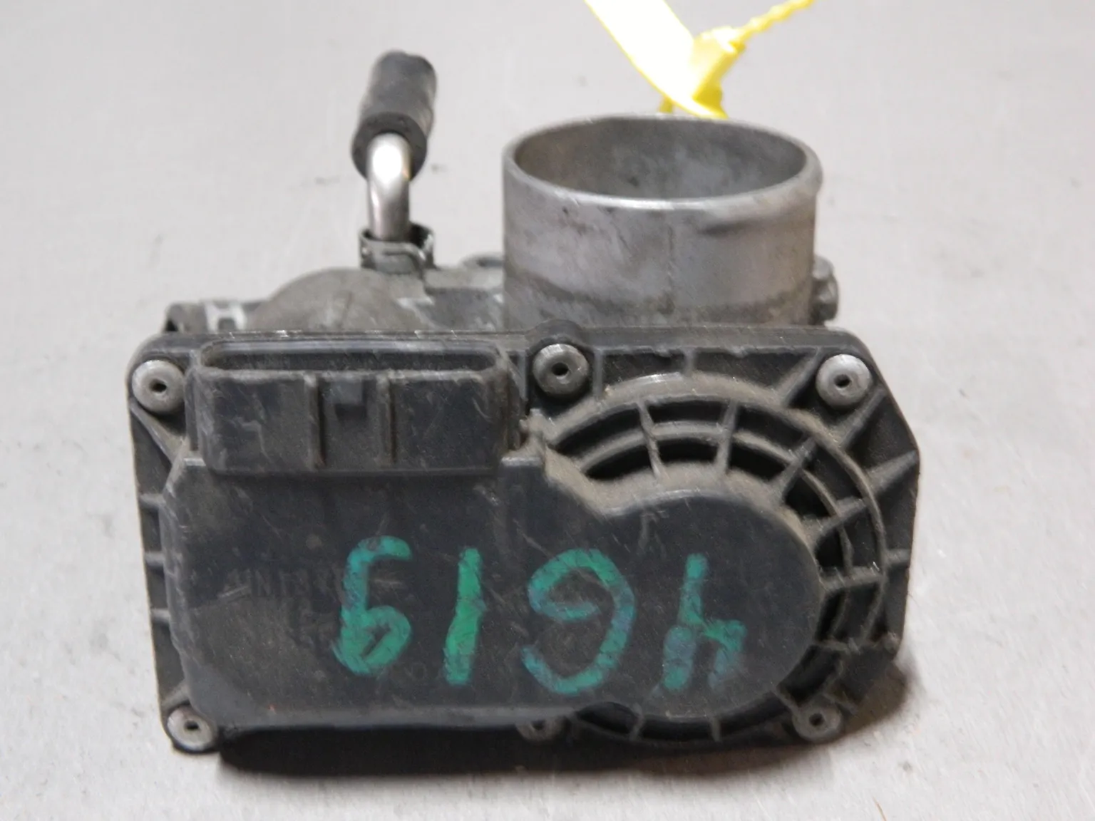 Дроссельная заслонка MITSUBISHI 4G19 (Контрактный) 79780329