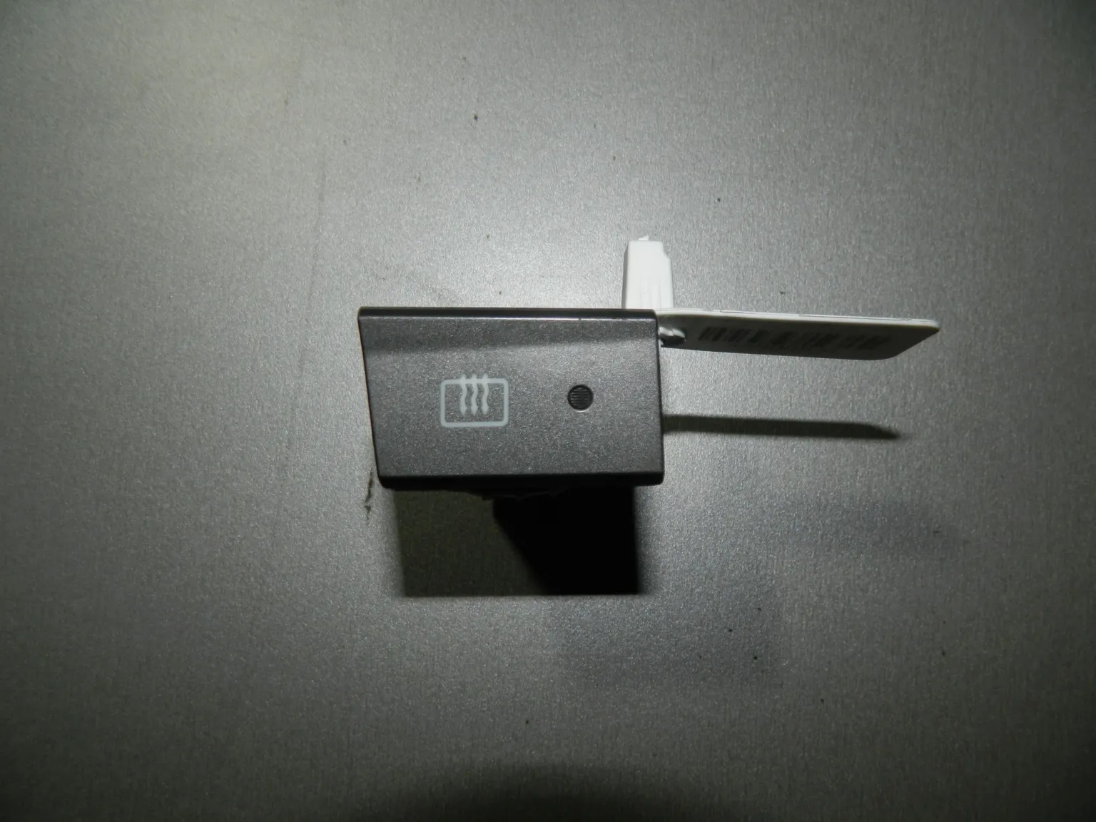 Кнопка обогрева заднего стекла HYUNDAI ACCENT (Б/У) 45989814