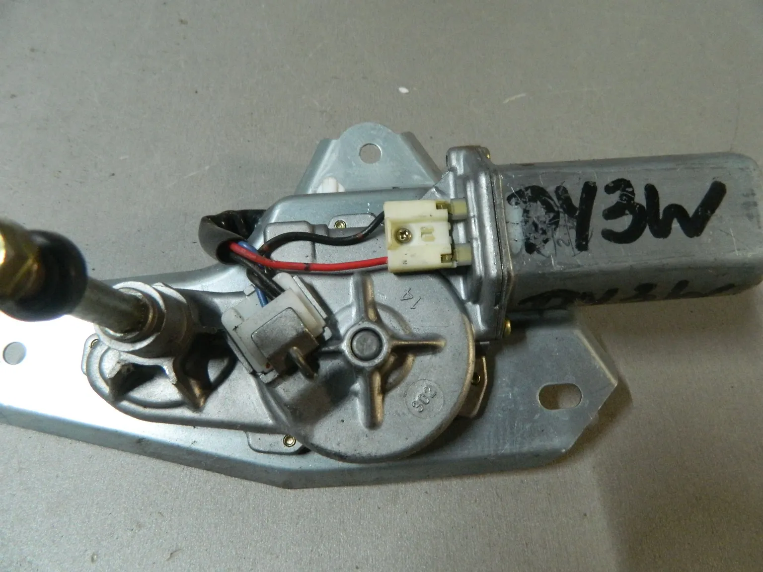 Мотор заднего дворника MAZDA DEMIO DY3W (Контрактный) 81528718