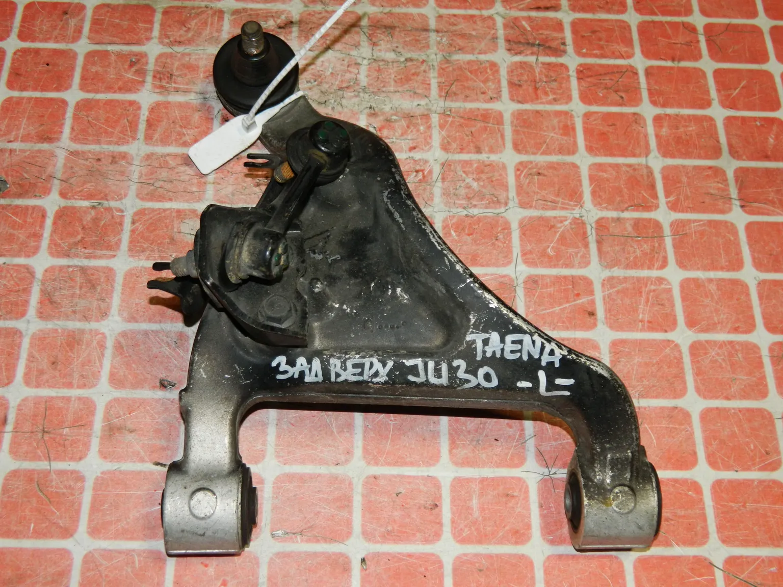 Рычаг подвески NISSAN TEANA J31 Зад Лев Верх (Контрактный) 45984528 555029Y000