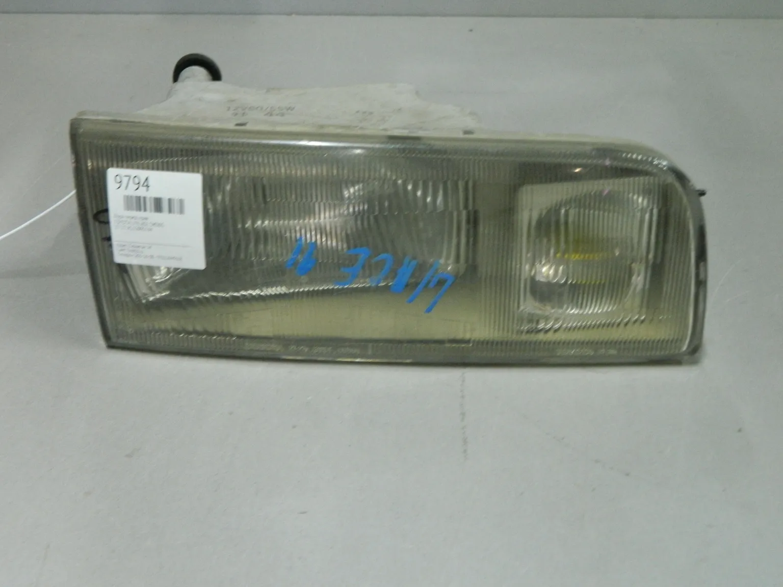 Фара TOYOTA LITE ACE CM30 Перед Прав 2727 (Контрактный) 03344519