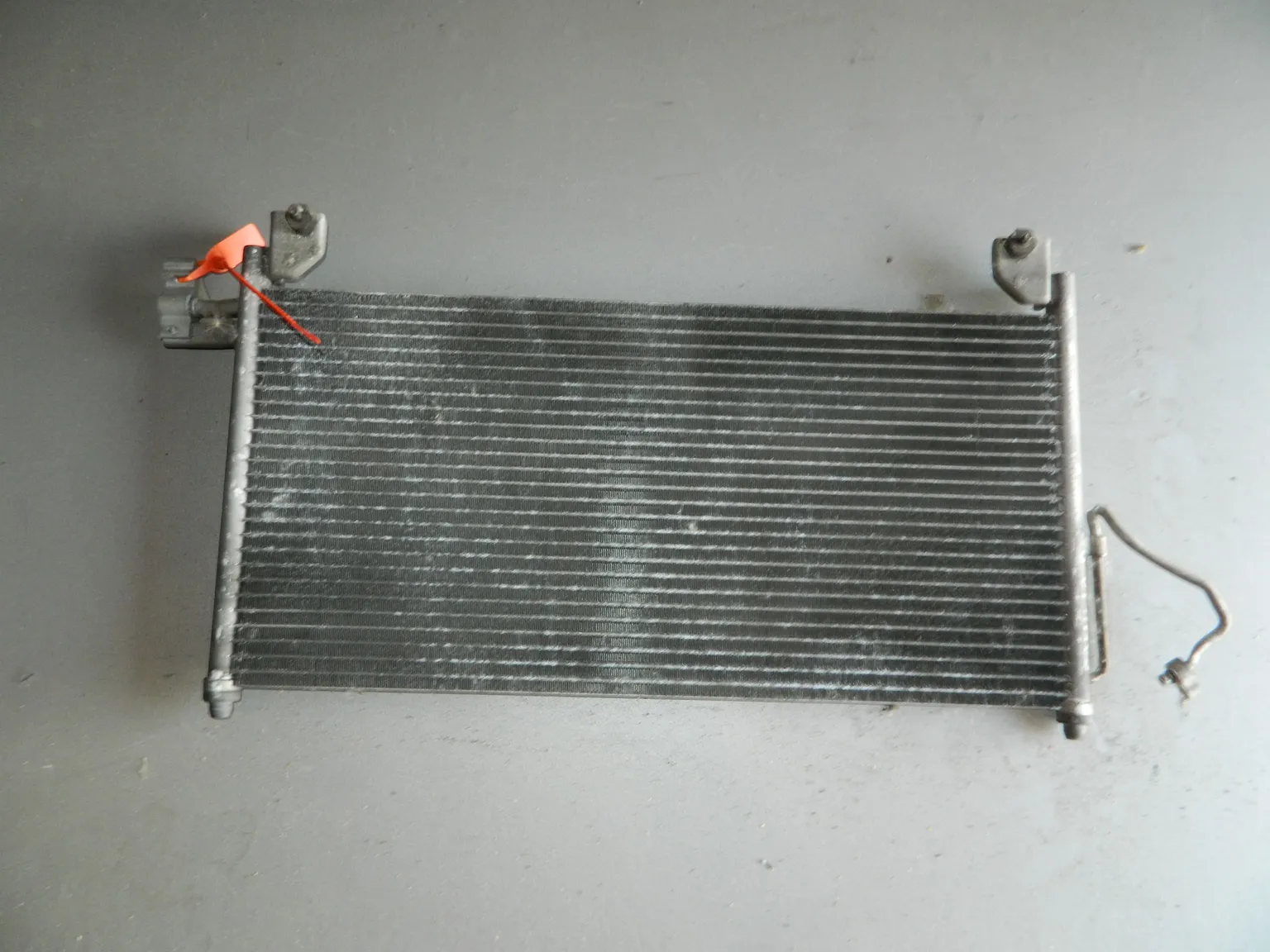 Радиатор кондиционера MAZDA FAMILIA BJ5W (Контрактный) 72367360