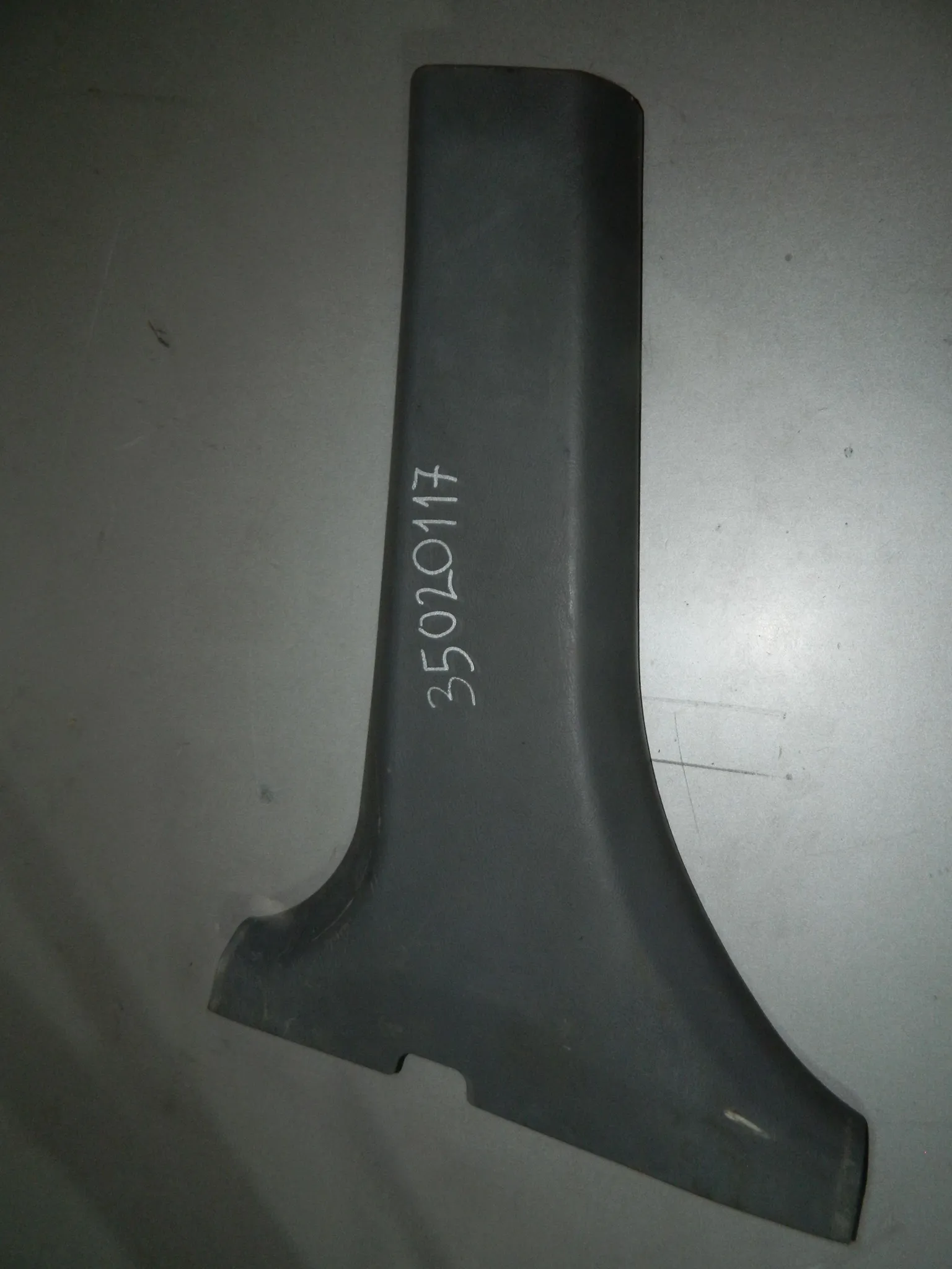 Обшивка средней стойки HYUNDAI ACCENT LC Лев Низ (Б/У) 35020117