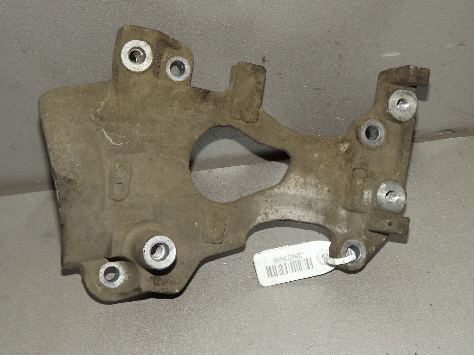 Кронштейн кондиционера HONDA R20A (Контрактный) 35023656