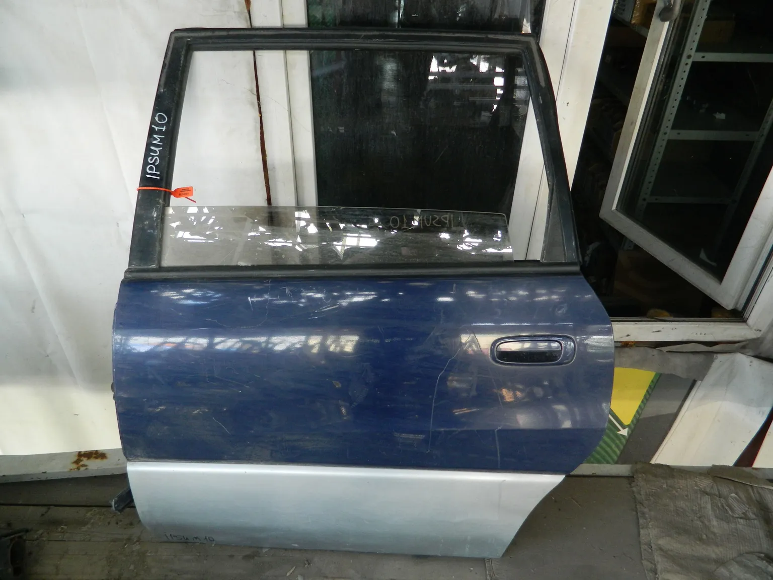 Дверь TOYOTA IPSUM SXM10 Зад Лев (Контрактный) 65243369