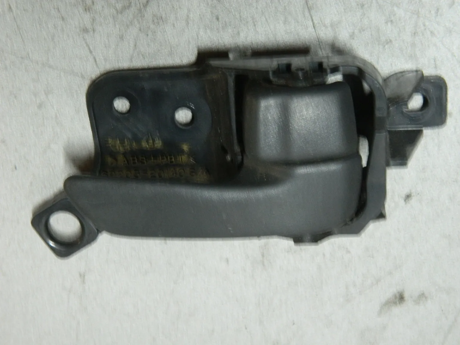 Ручка двери внутренняя TOYOTA CARINA ED ST200 Прав (Контрактный) 81528446 6920520140