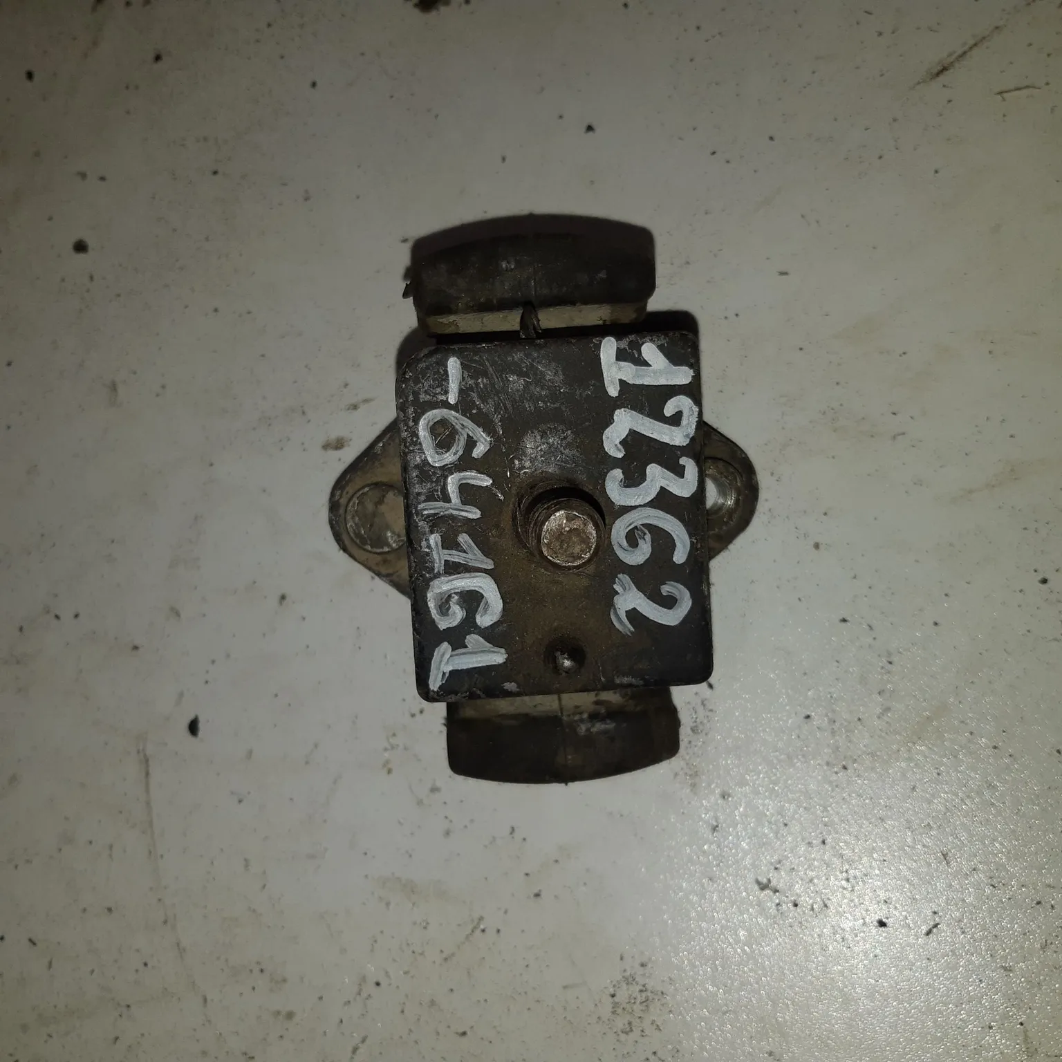 Подушка двигателя TOYOTA ESTIMA EMINA CXR11 3CT (Контрактный)