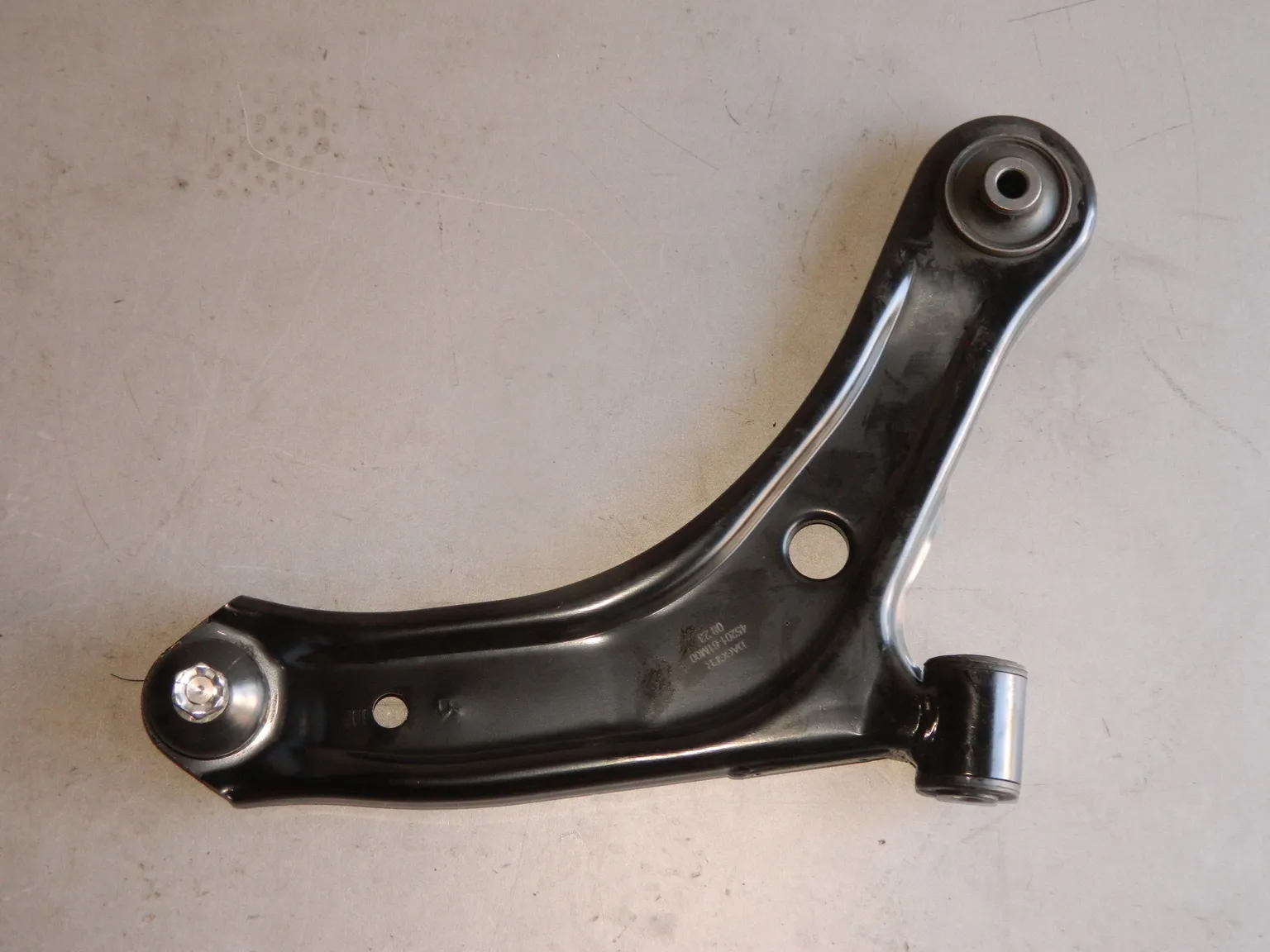 Рычаг GENERAL PARTS 4520161M00 SUZUKI SX4 13- Перед Прав