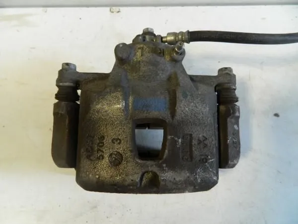 Суппорт SUBARU IMPREZA GH2 Перед Прав (Контрактный)