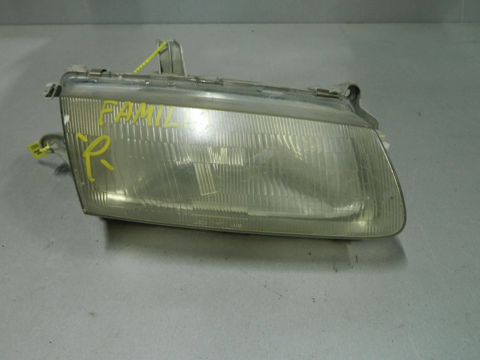 Фара MAZDA FAMILIA BHALP Перед Прав (Контрактный) 64492547