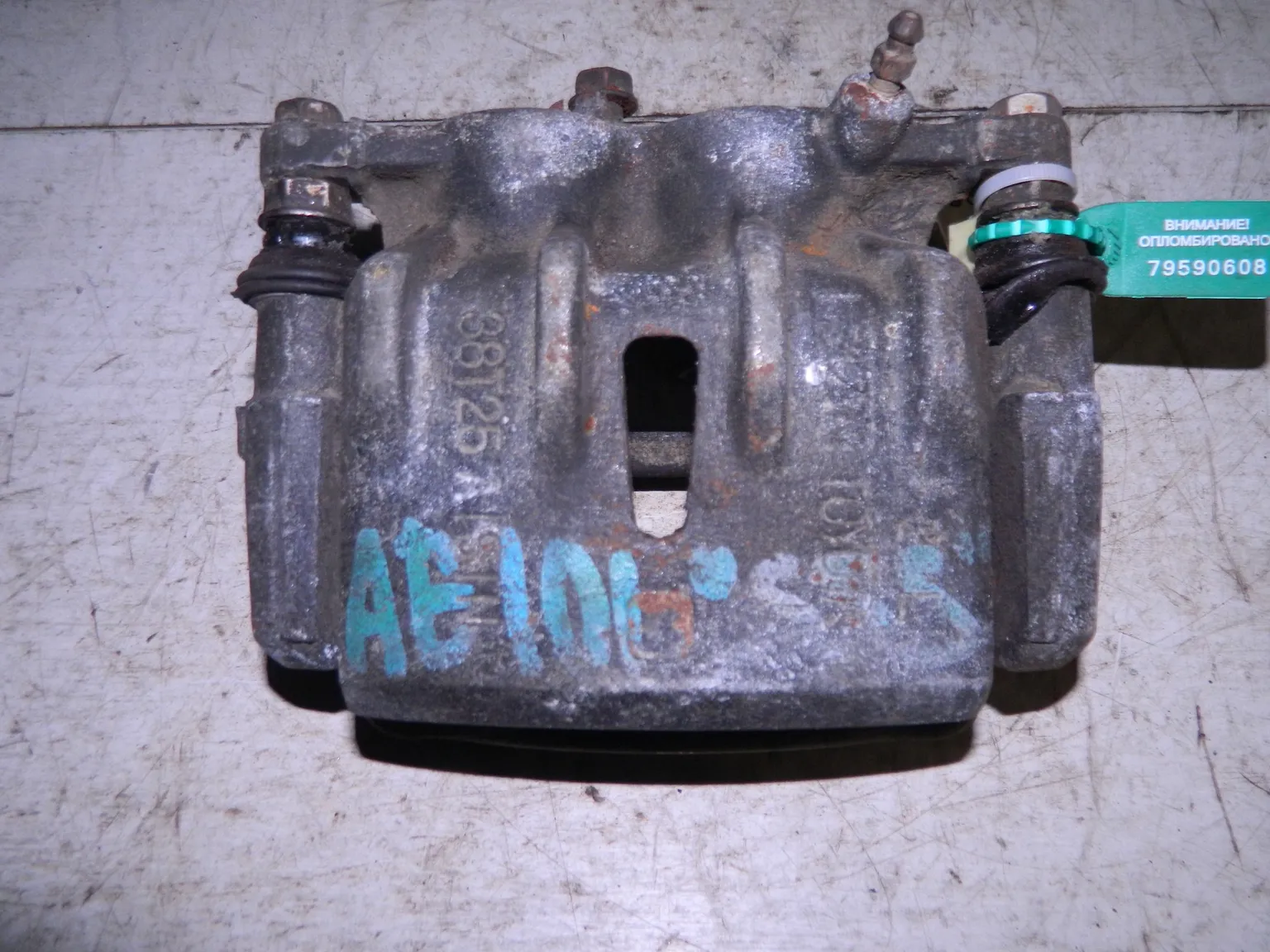 Суппорт TOYOTA CARINA AE101 Перед Лев (Кoнтрaктный) 79590608