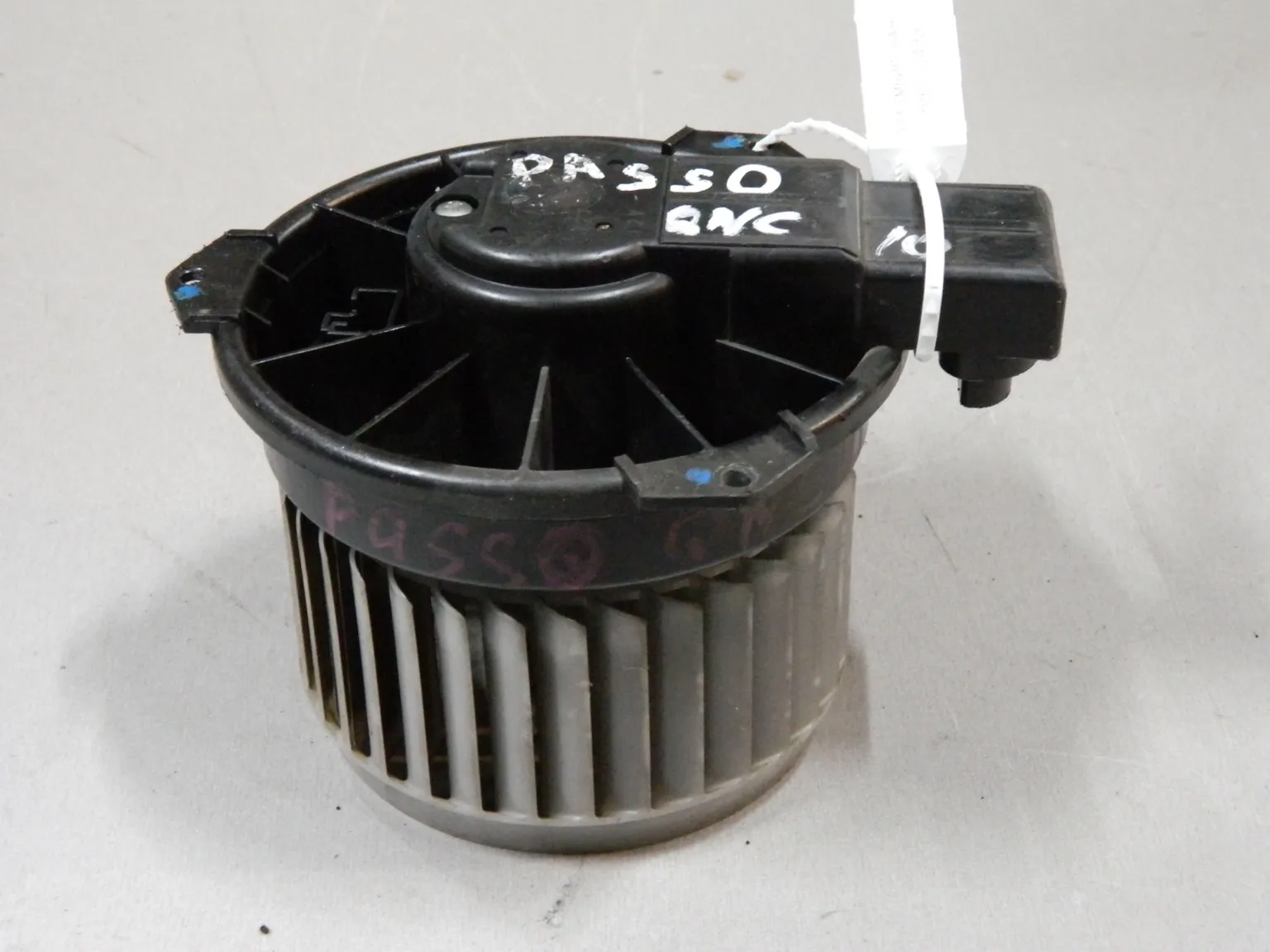 Мотор печки TOYOTA PASSO QNC10 (Контрактный) 68000488