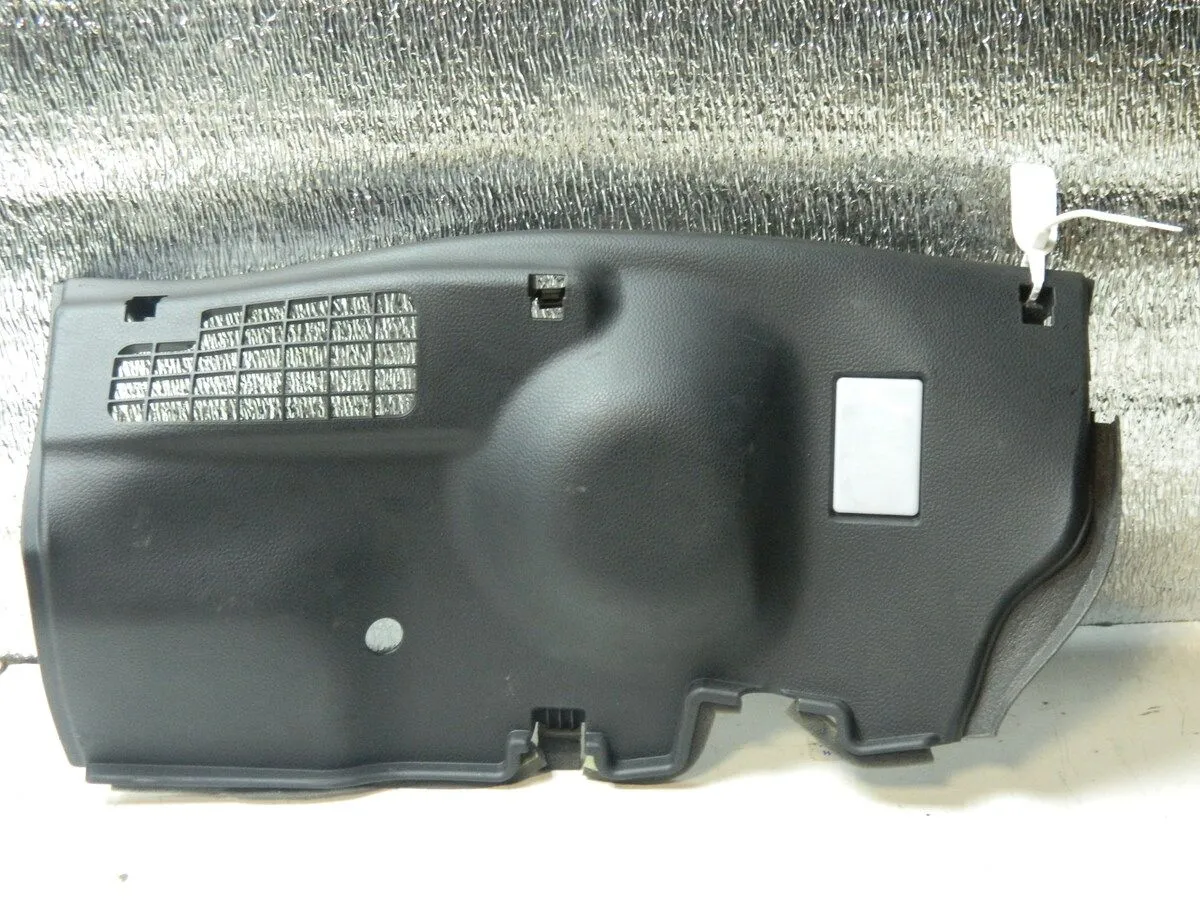 Накладка под торпедо HYUNDAI EQUUS VI G6DA 2013-2015 Прав (Б/У) 35021112