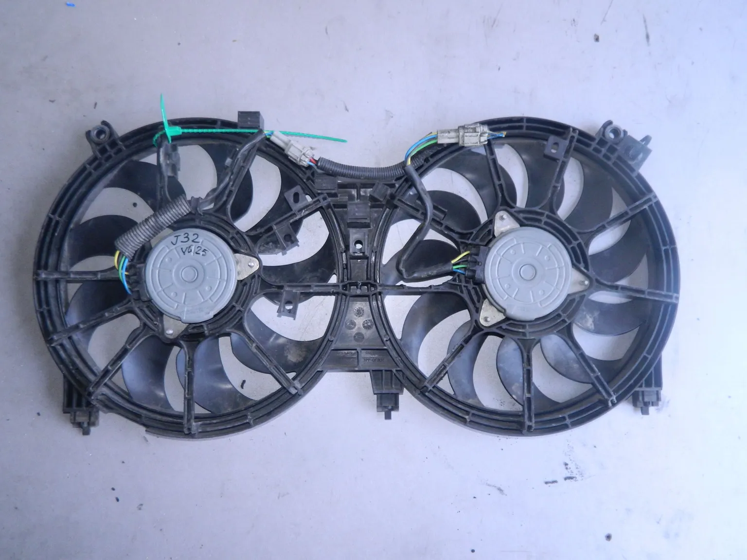 Диффузор радиатора NISSAN TEANA J32 VQ25 (Контрактный) 79591472