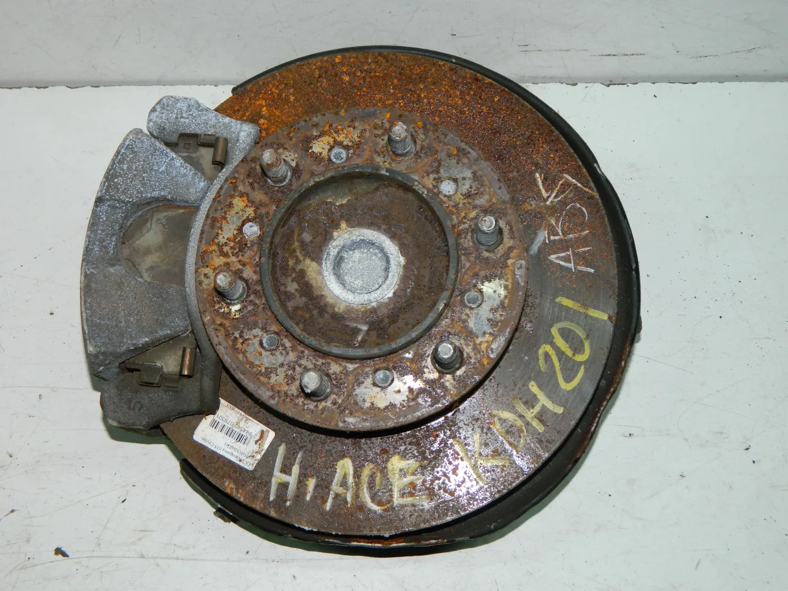 Ступица TOYOTA HIACE KDH201 Перед Прав (Контрактный) 40940642