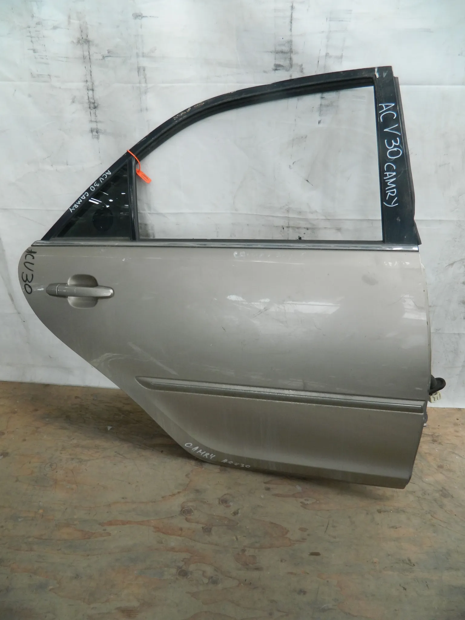 Дверь TOYOTA CAMRY ACV30 Зад Прав (Контрактный) 72355627