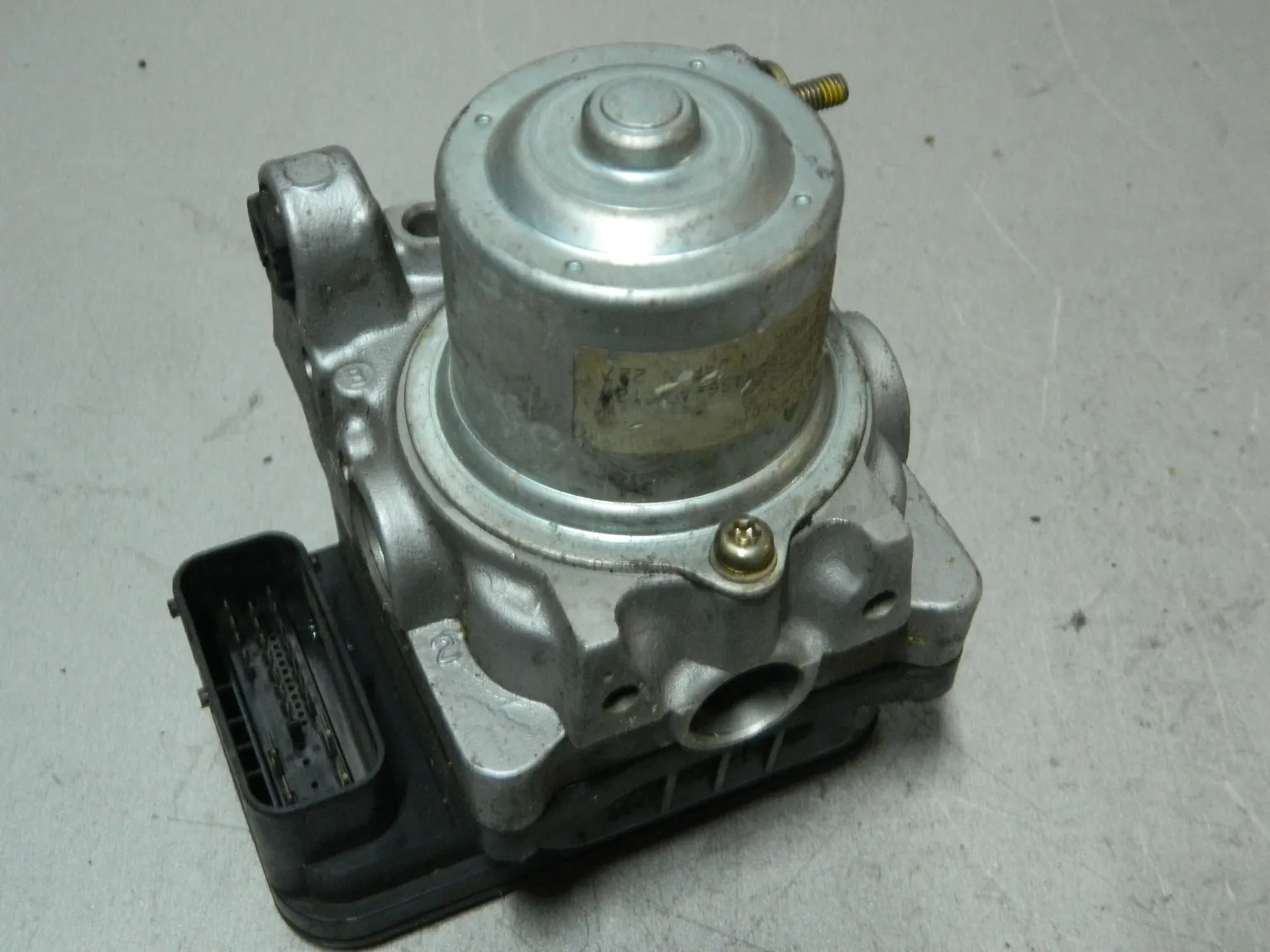 Блок ABS HONDA CIVIC FERIO ES3 (Контрактный) 81532787