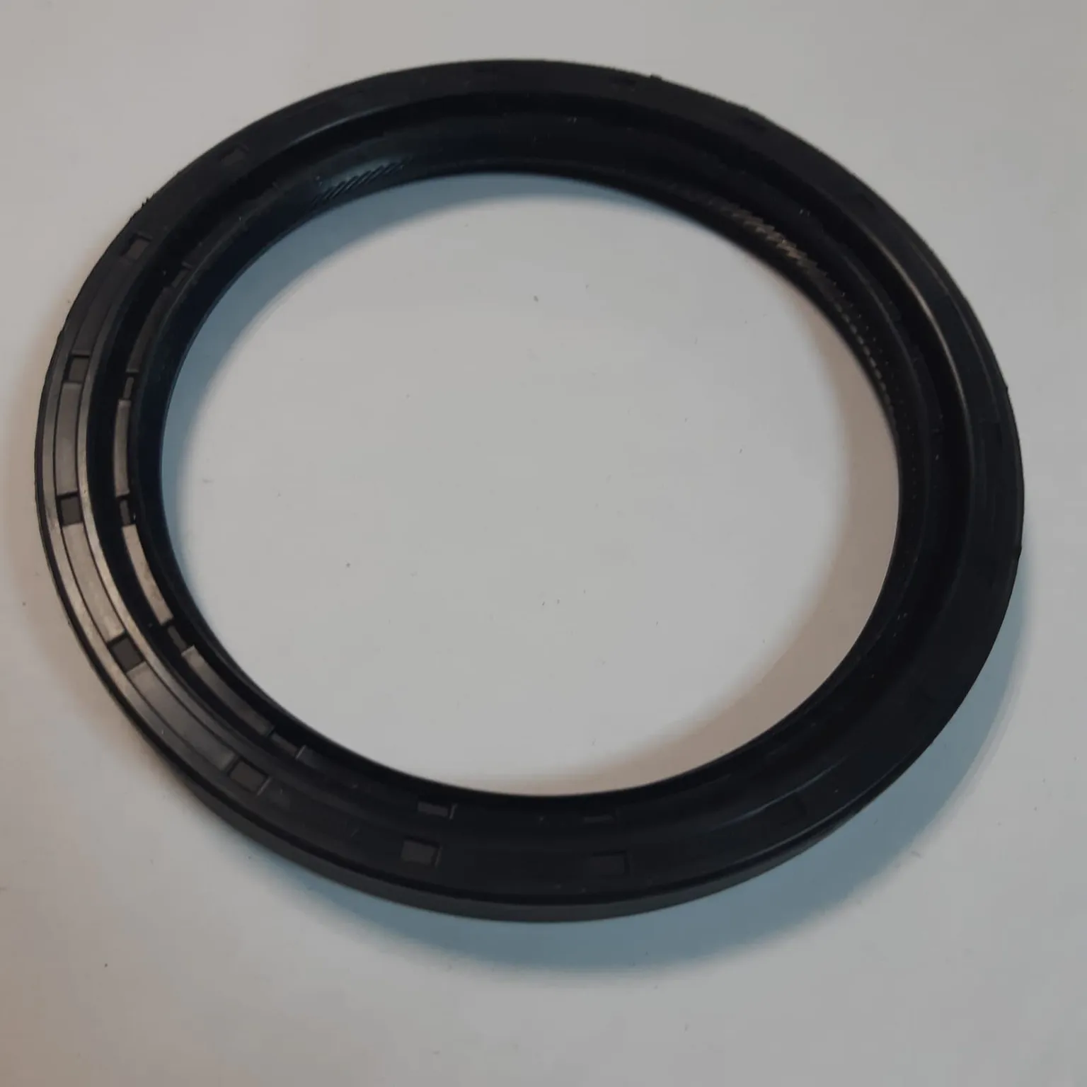 Сальник TRW 710290 100x124x13