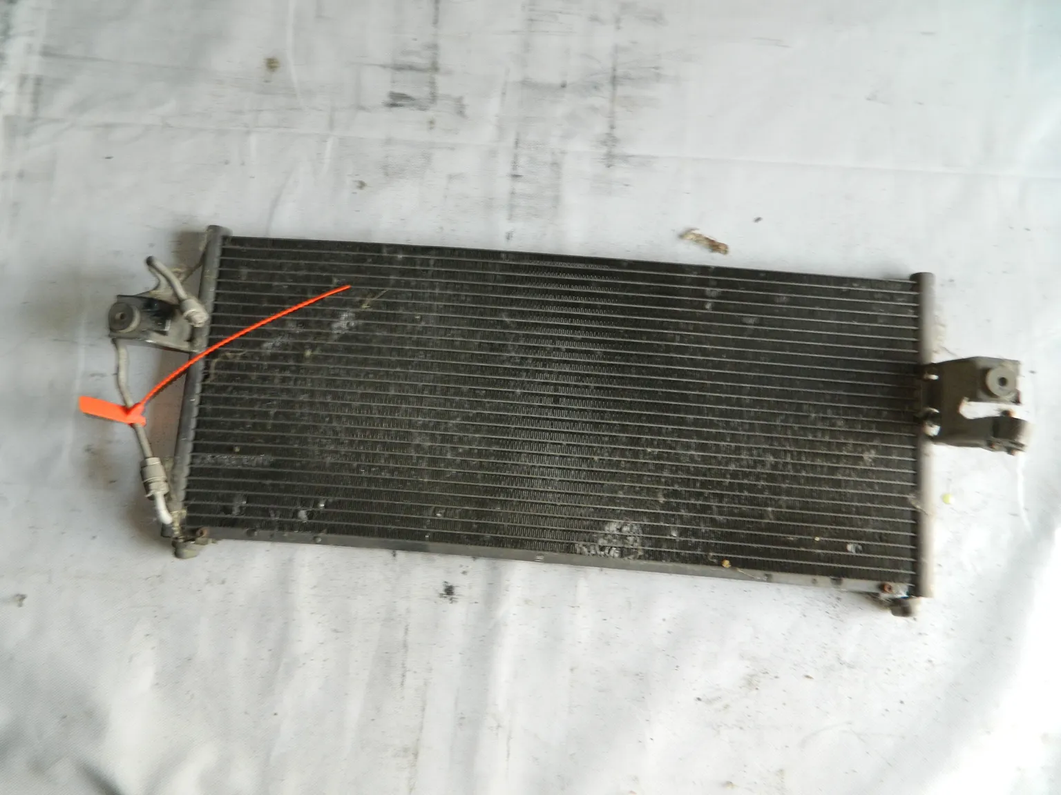 Радиатор кондиционера NISSAN SUNNY B14 (Контрактный) 72367259