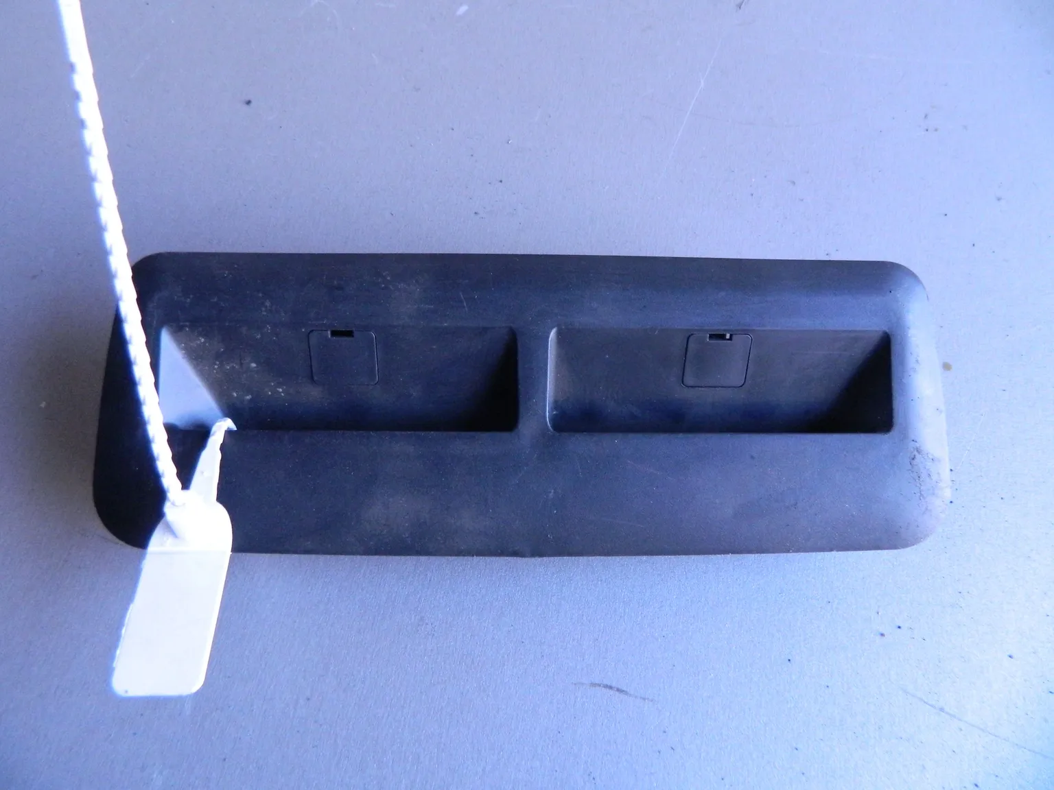 Дефлектор воздушный HYUNDAI EQUUS VI G6DA 2013-2015 (Б/У) 69586695 973663M000