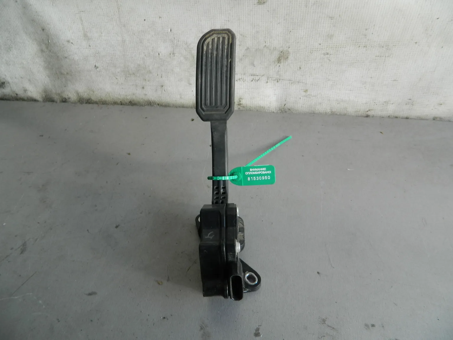 Педаль газа TOYOTA COROLLA У150 (Б/У) 81530950