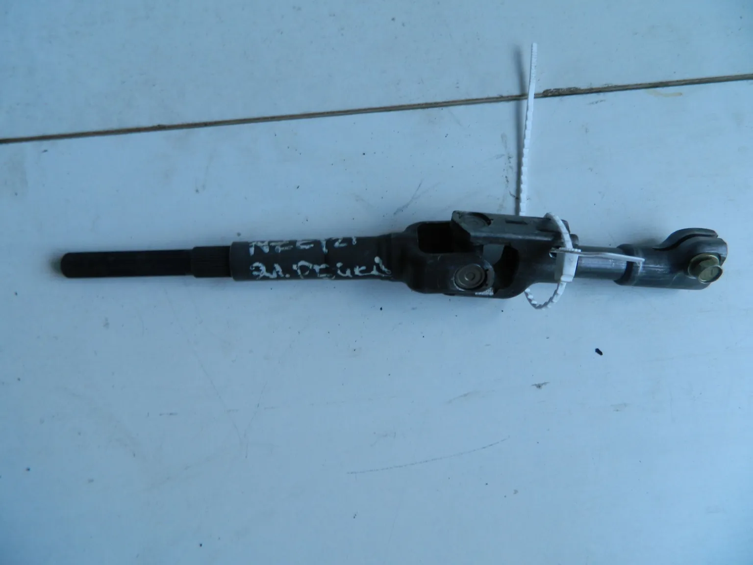 Карданчик рулевой TOYOTA COROLLA NZE121 (Контрактный) 46091099