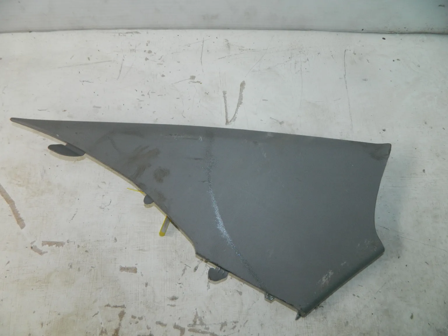 Обшивка стойки KIA RIO QB G4FA Зад Лев Верх (Б/У) 40940125